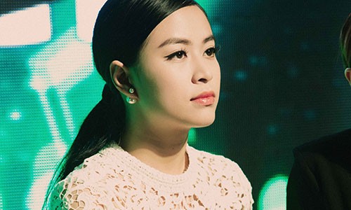 Hoang Thuy Linh bat ngo xin rut khoi The Remix 2016